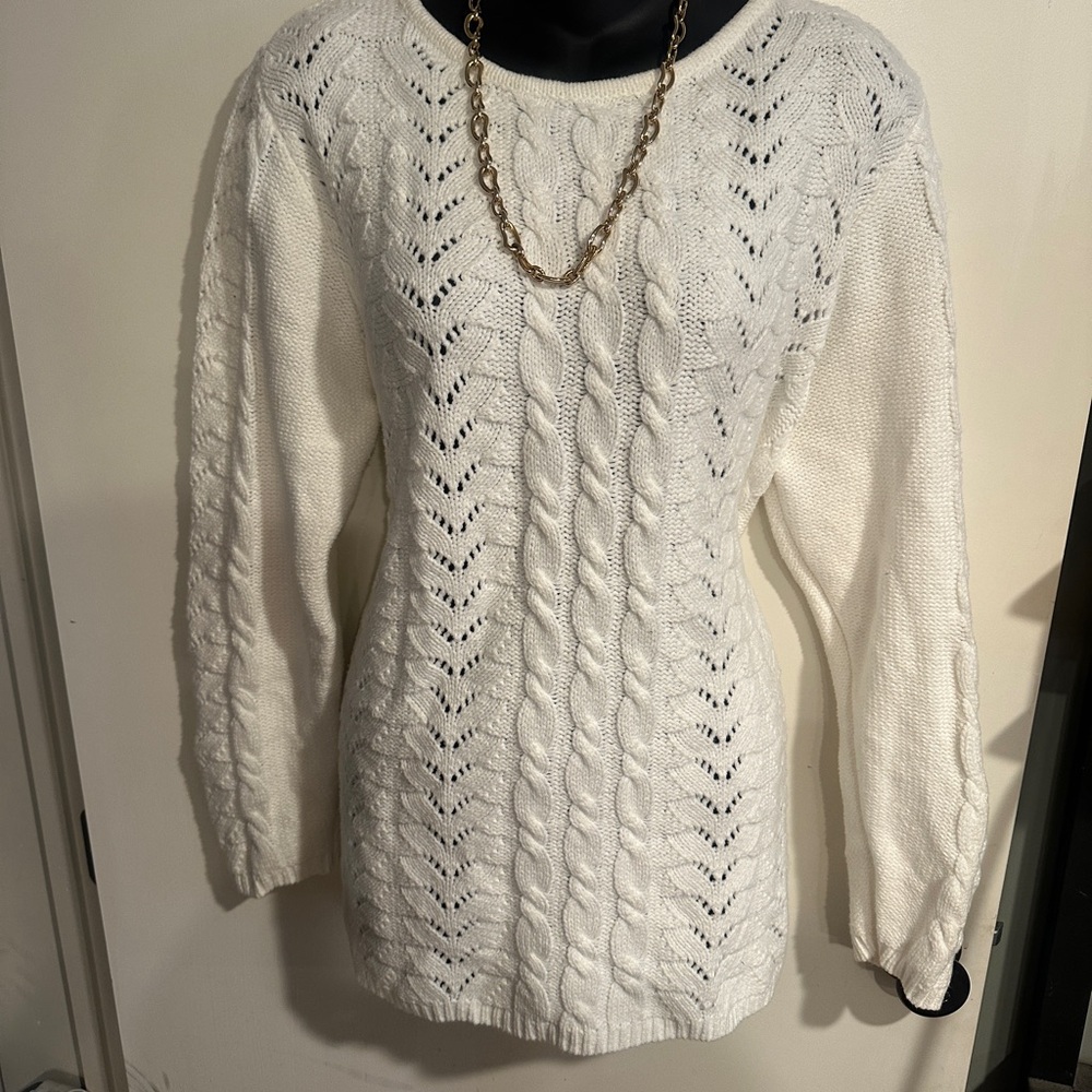 4/$16 Coldwater Creek White Crew Neck Cable Knit Sweater